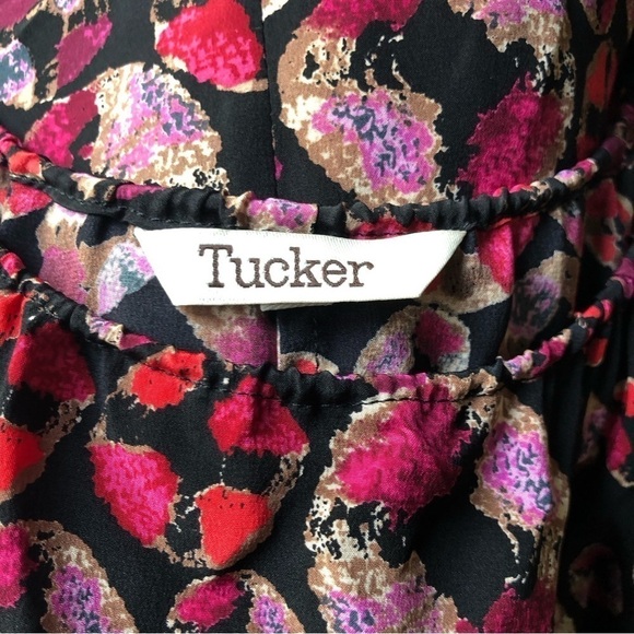 Tucker Silk Spaghetti Strap Camisole Abstract Print Size Small - Picture 2 of 11